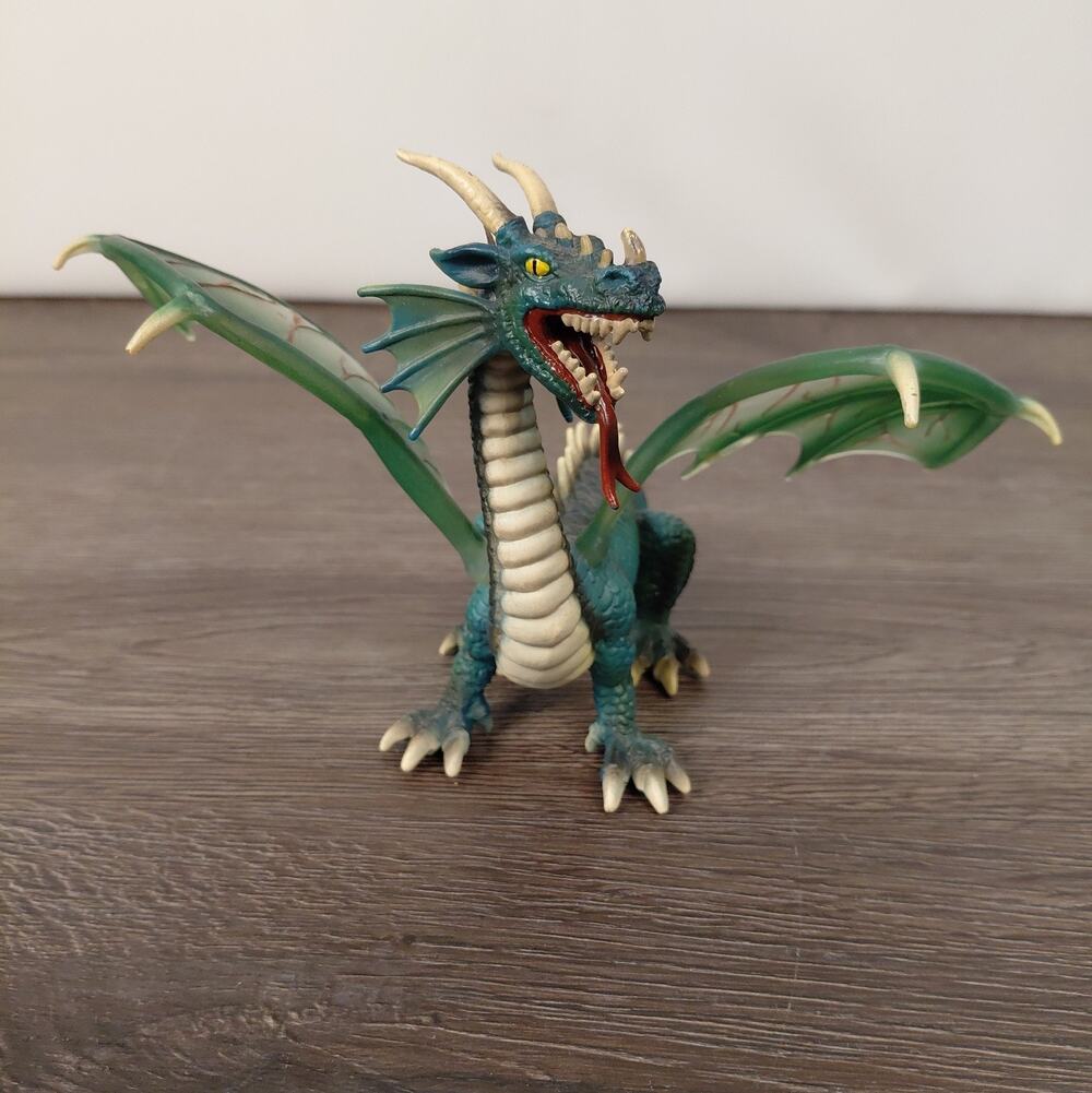 Schleich World of Knights Medieval GREEN DRAGON Figurine # 73527 2003